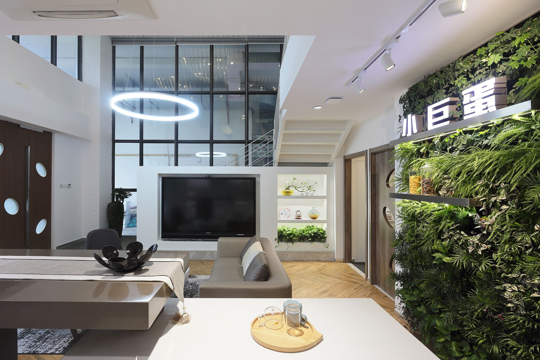 上海小巨蛋高端复式办公室空间设计